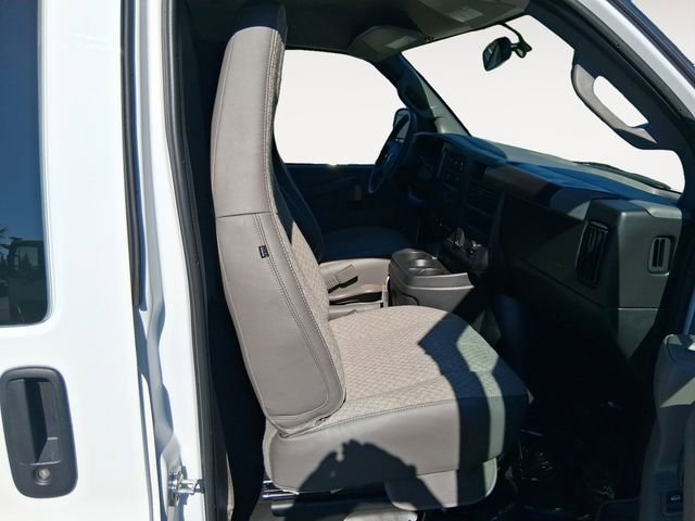 2025 Chevrolet Express Cargo Work Van - Photo 15
