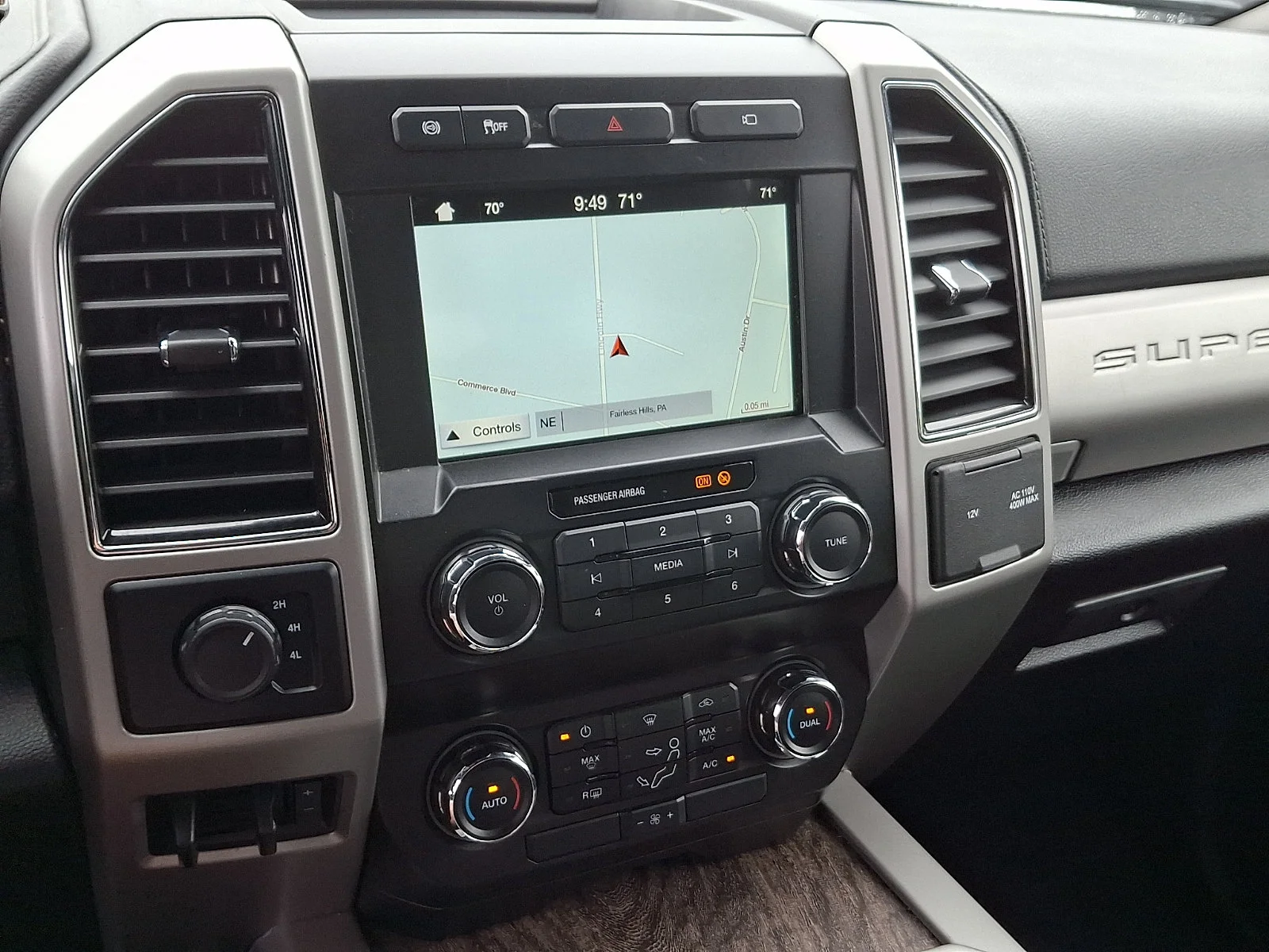 Used 2019 Ingot Silver Metallic   Ux Ford LARIAT image 23