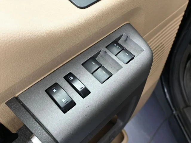 2011 Ford F-250 Super Duty Lariat - Photo 19