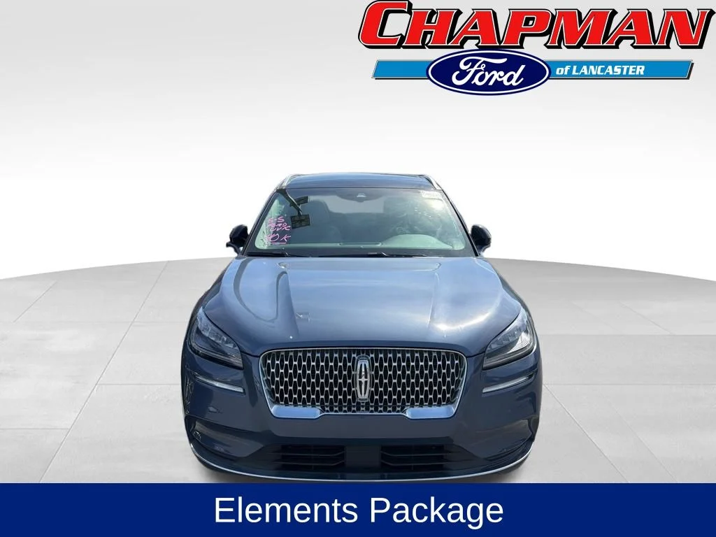 Used 2022 Blue Metallic Lincoln Standard image 2