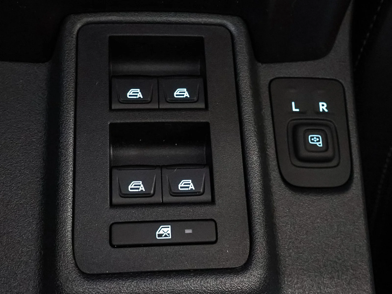 New 2026 Avalanche Gray Ford Badlands® image 35