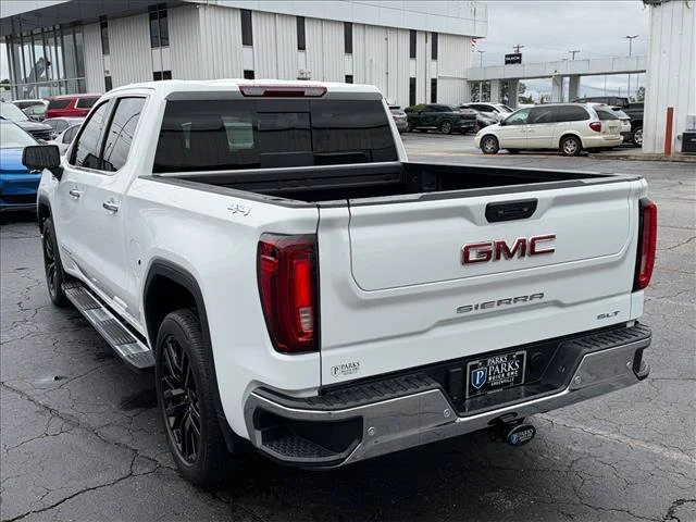 2024 GMC Sierra 1500 SLT - Photo 8
