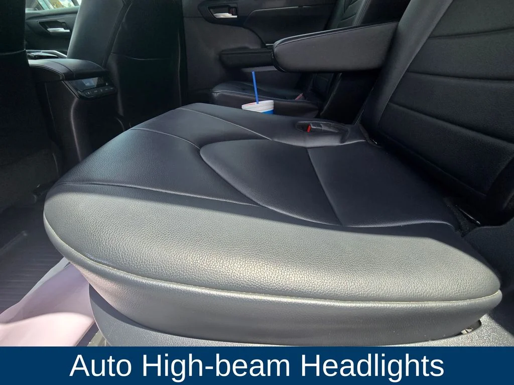 Used 2024 Silver Toyota XLE image 16