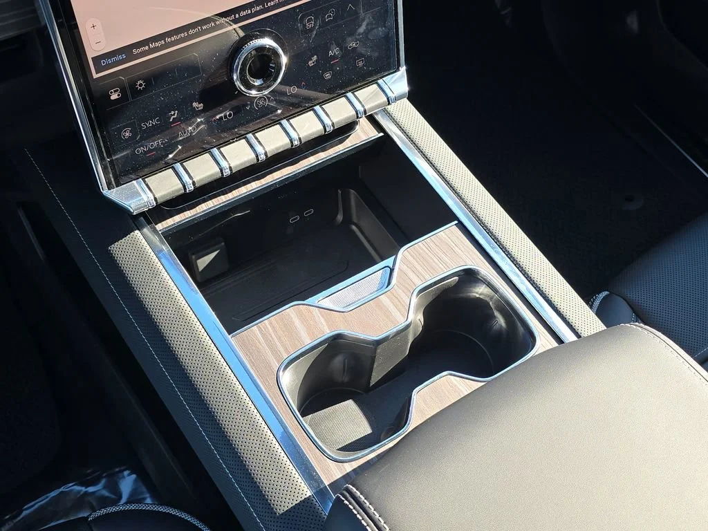New 2025 Onyx Black GMC Extended Range Denali image 24