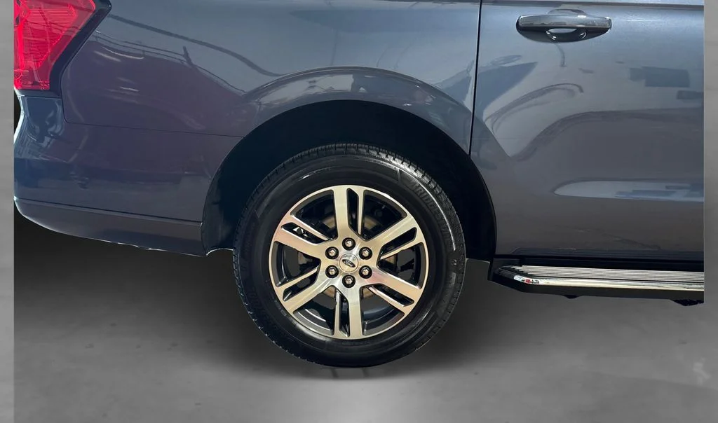 Certified Used 2022 Blue Metallic Ford XLT image 20