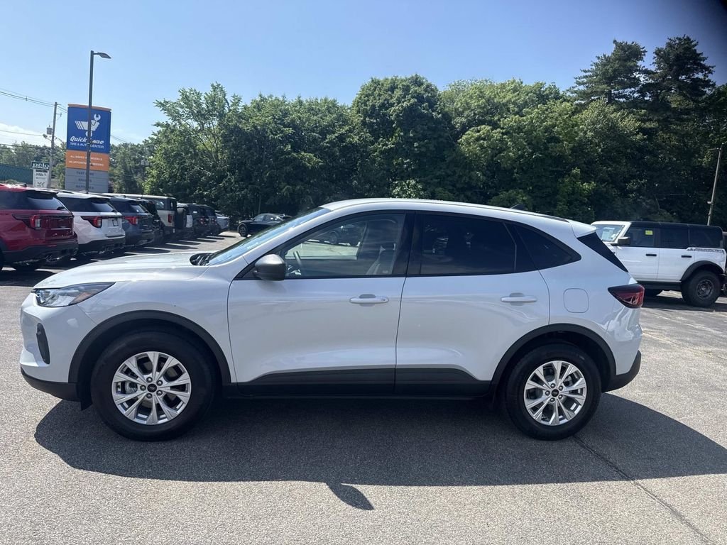 Used 2025 Silver Ford Active image 2