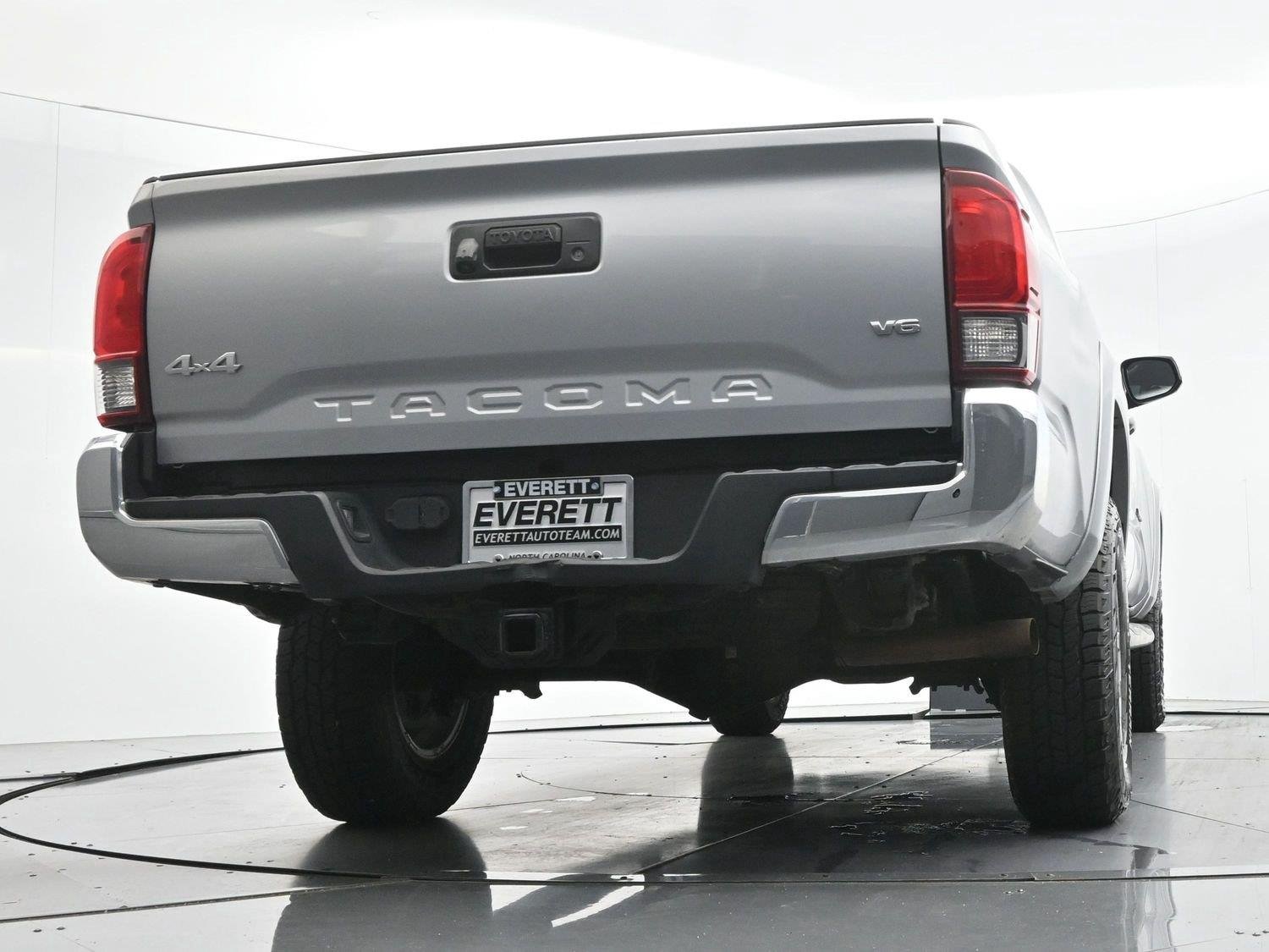 Used 2019 Silver Sky Metallic Toyota SR image 42