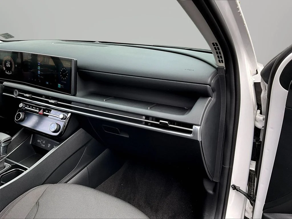 New 2026 White Hyundai SEL image 29
