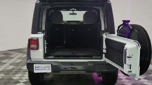 Photo 18