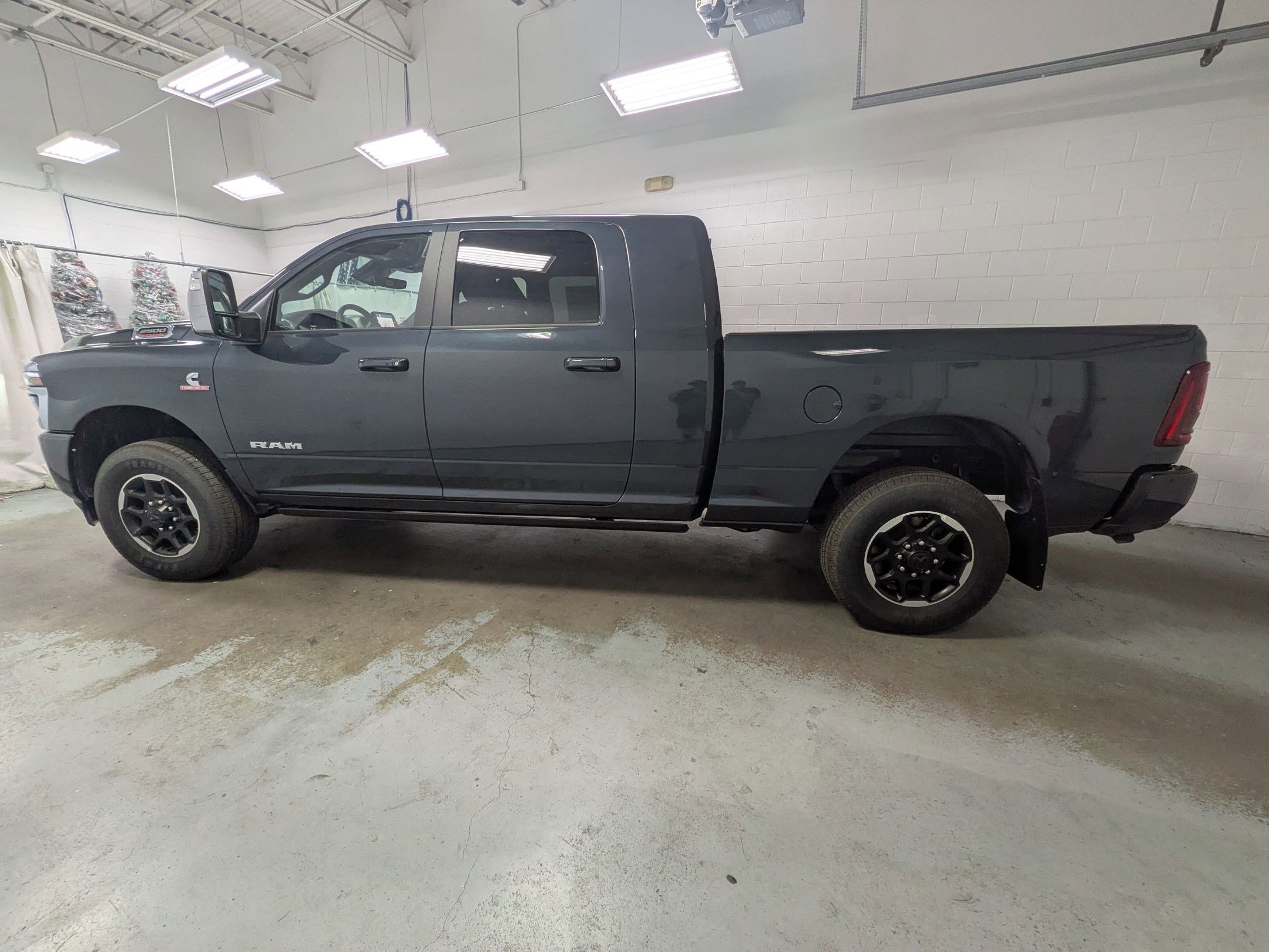2025 RAM 2500 Laramie - Photo 7