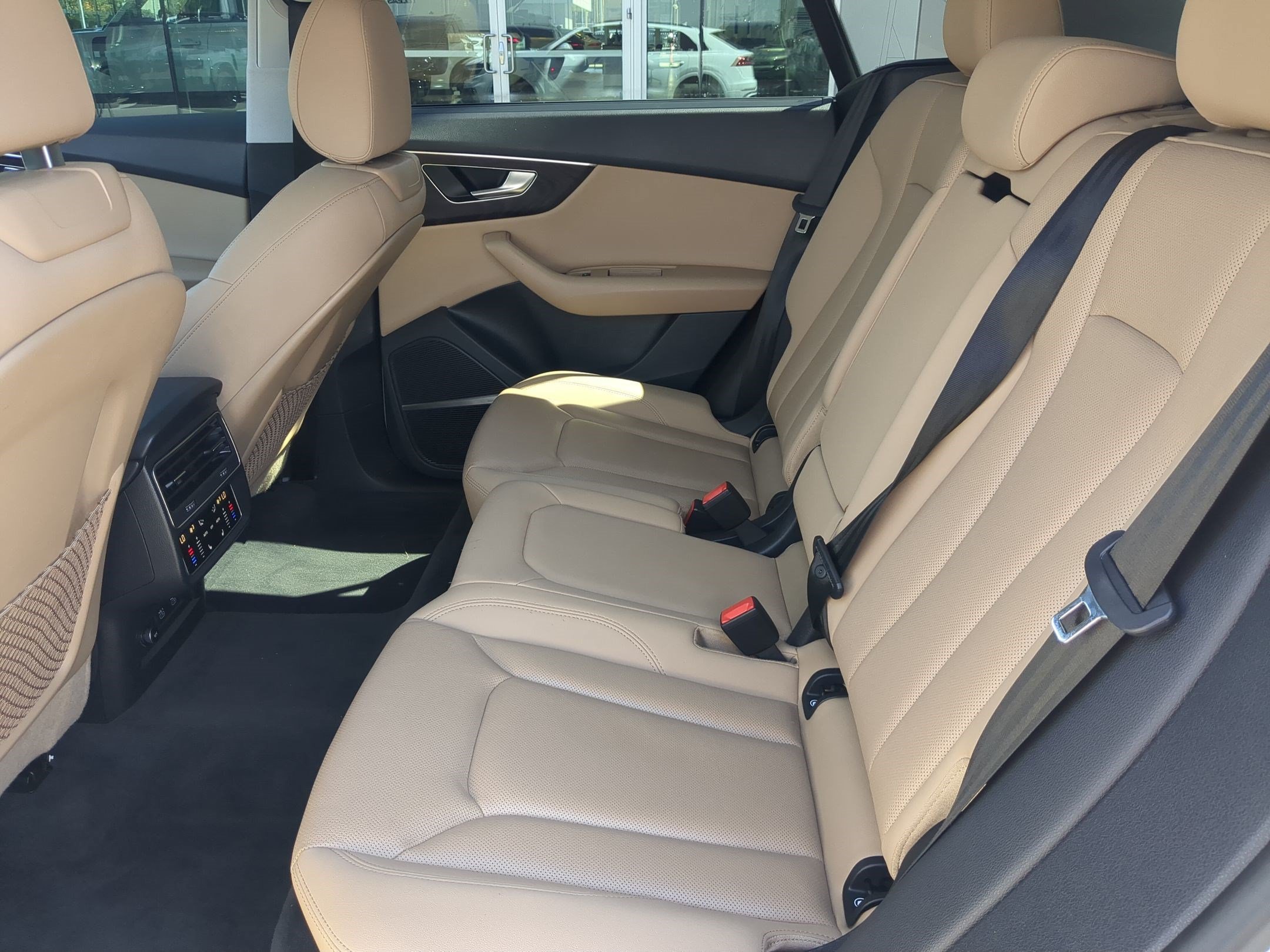 Used 2021 Glacier White Audi Prestige image 29