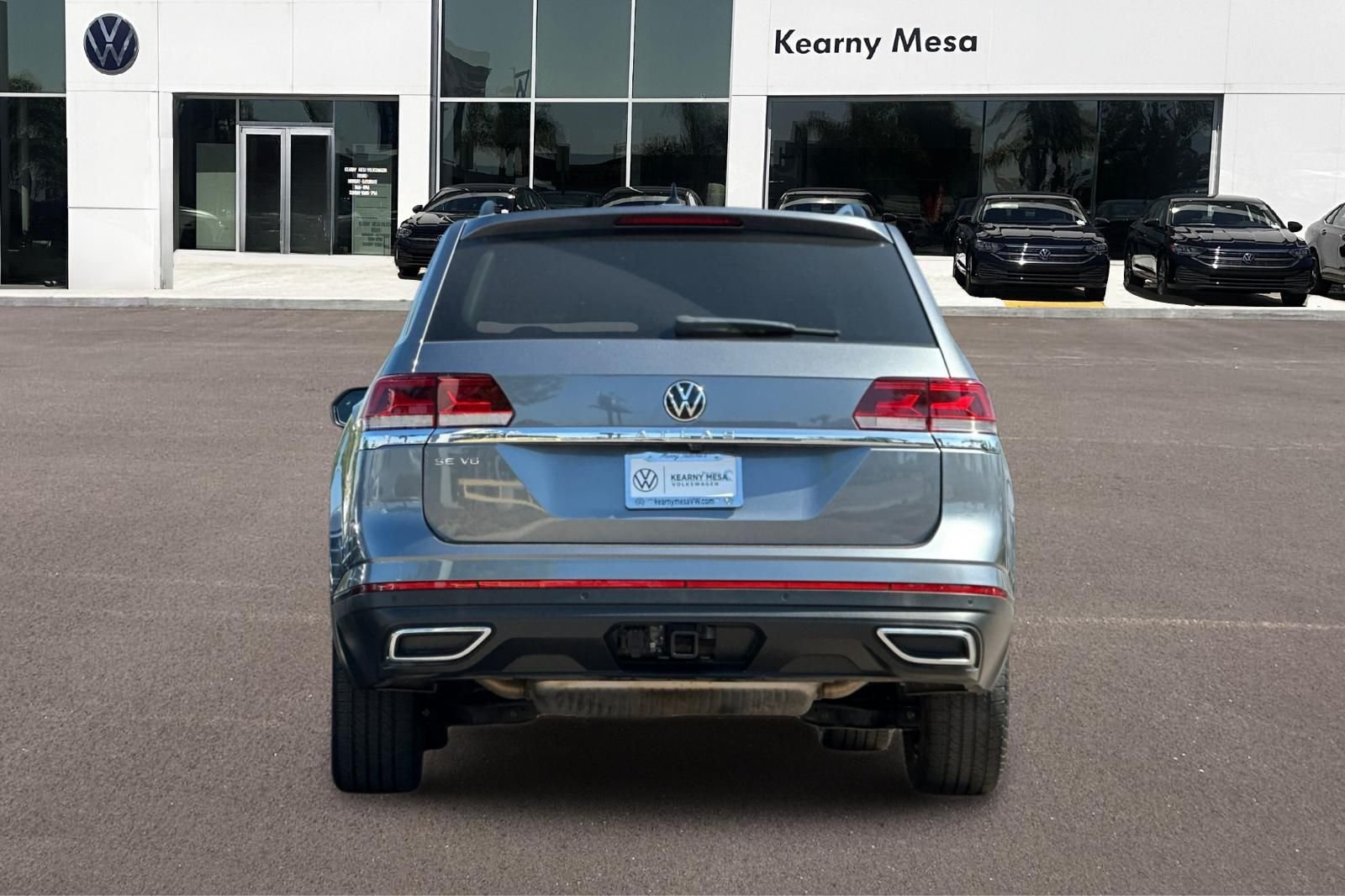 Certified Used 2023 Platinum Gray Metallic Volkswagen 3.6L V6 SE w/Technology image 5