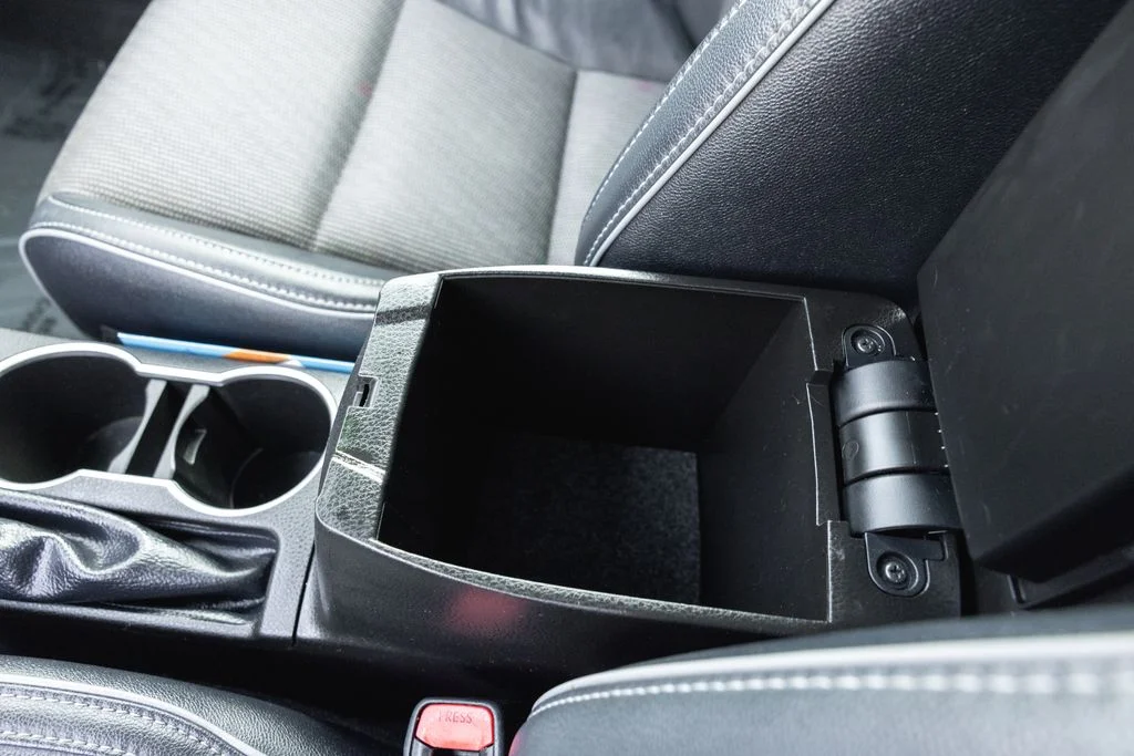 Used 2014 Super White Toyota S image 21