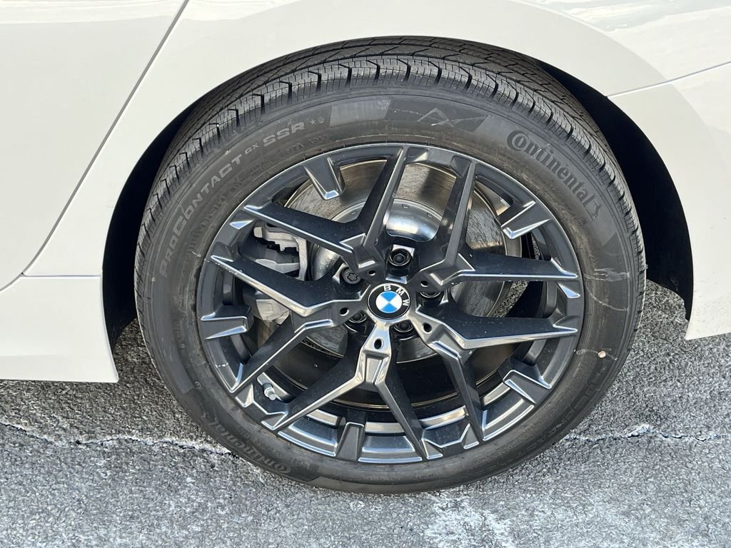 Used 2026 Alpine White BMW 330i xDrive image 10