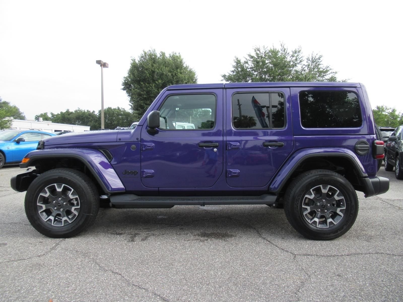 New 2026 Reign Exterior Paint Jeep Sahara image 4