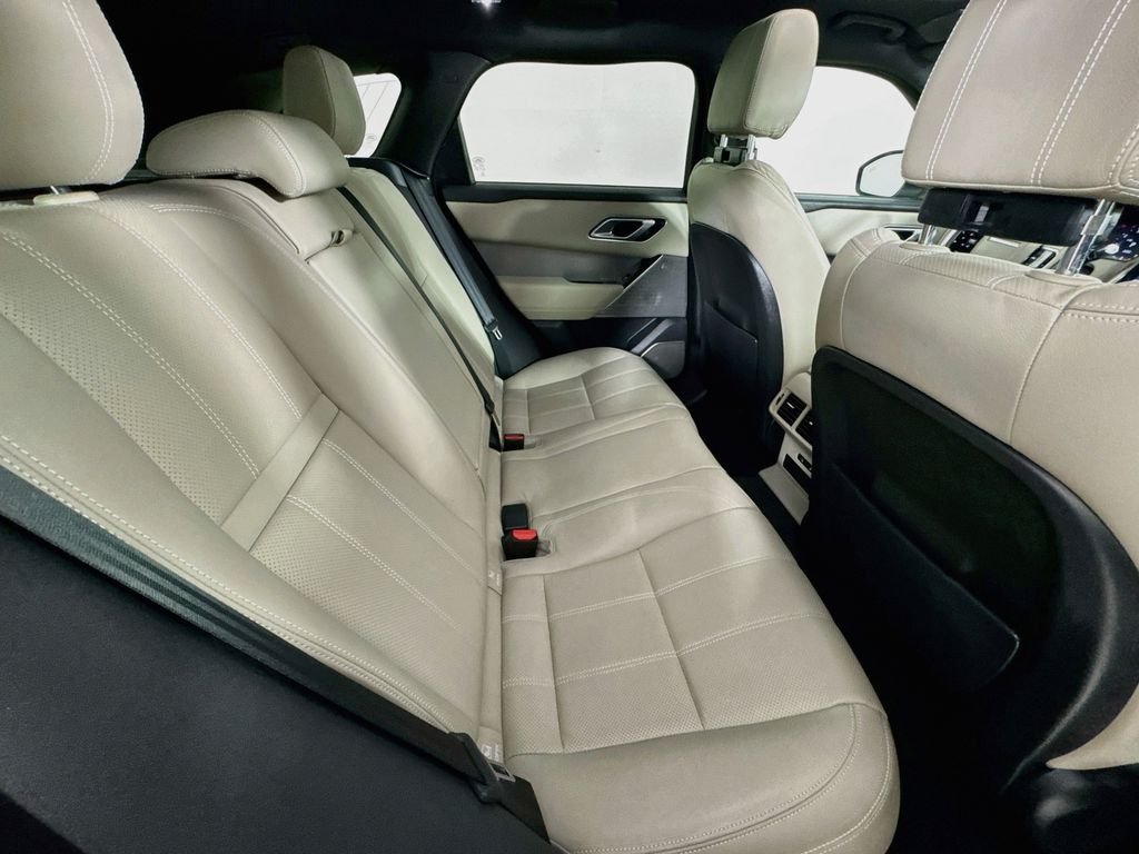 Used 2021 Fuji White Land Rover P250 R-Dynamic S image 34