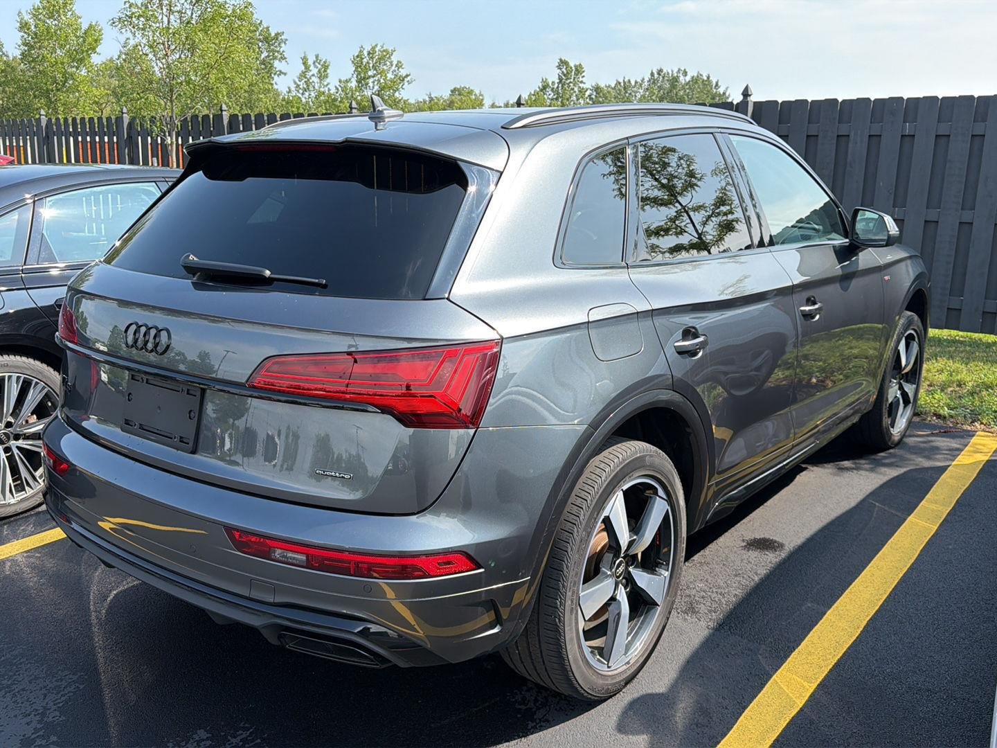 Used 2023 Daytona Gray Pearl Effect Audi S line Premium Plus image 6