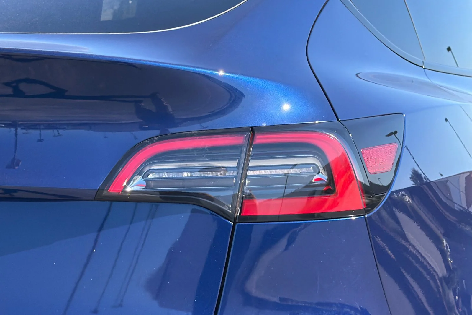 Used 2023 Blue Tesla Long Range image 39