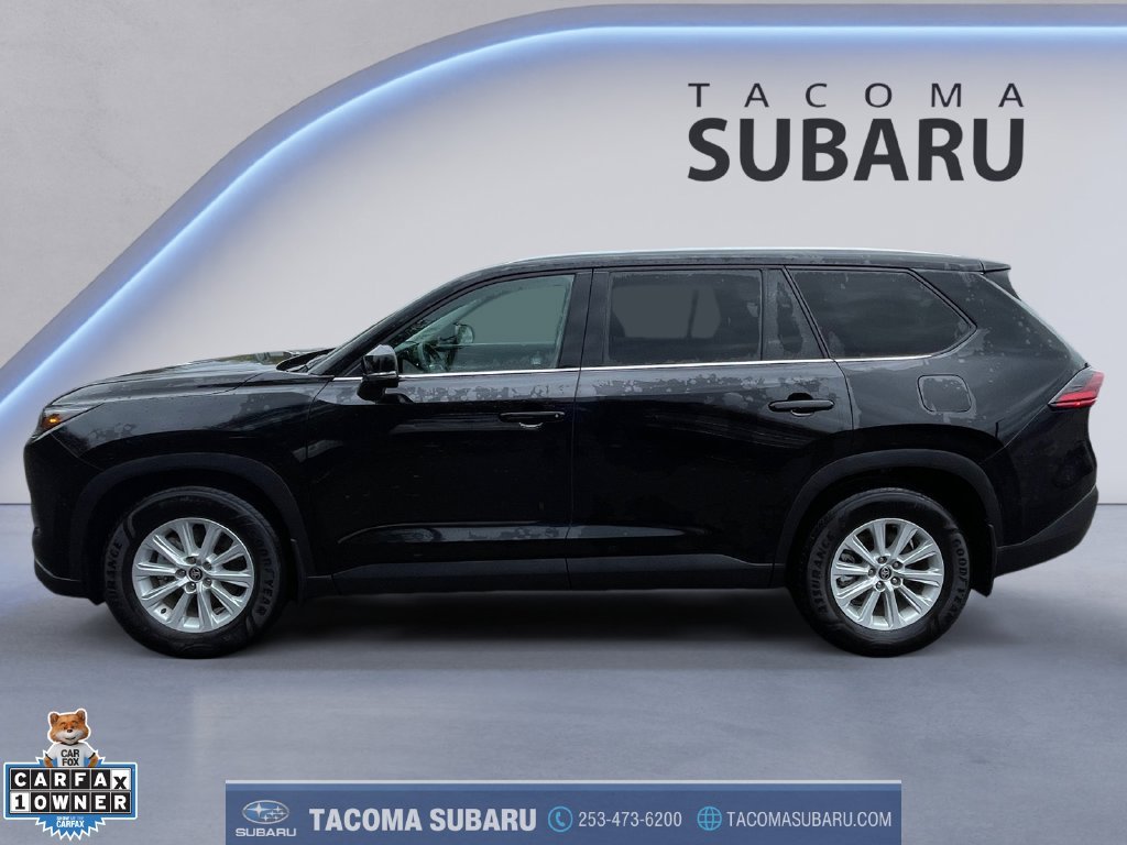 Used 2026  Toyota XLE image 2