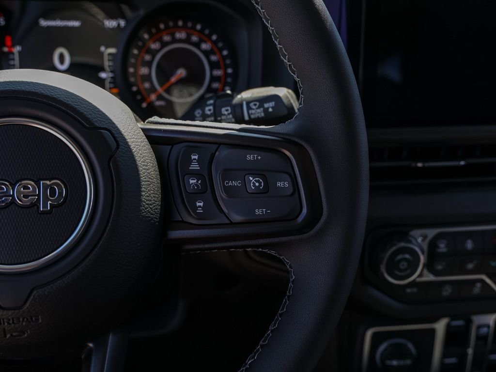 New 2026 Granite Crystal Metallic Clear-Coat Exterior Paint Jeep Sport S image 26