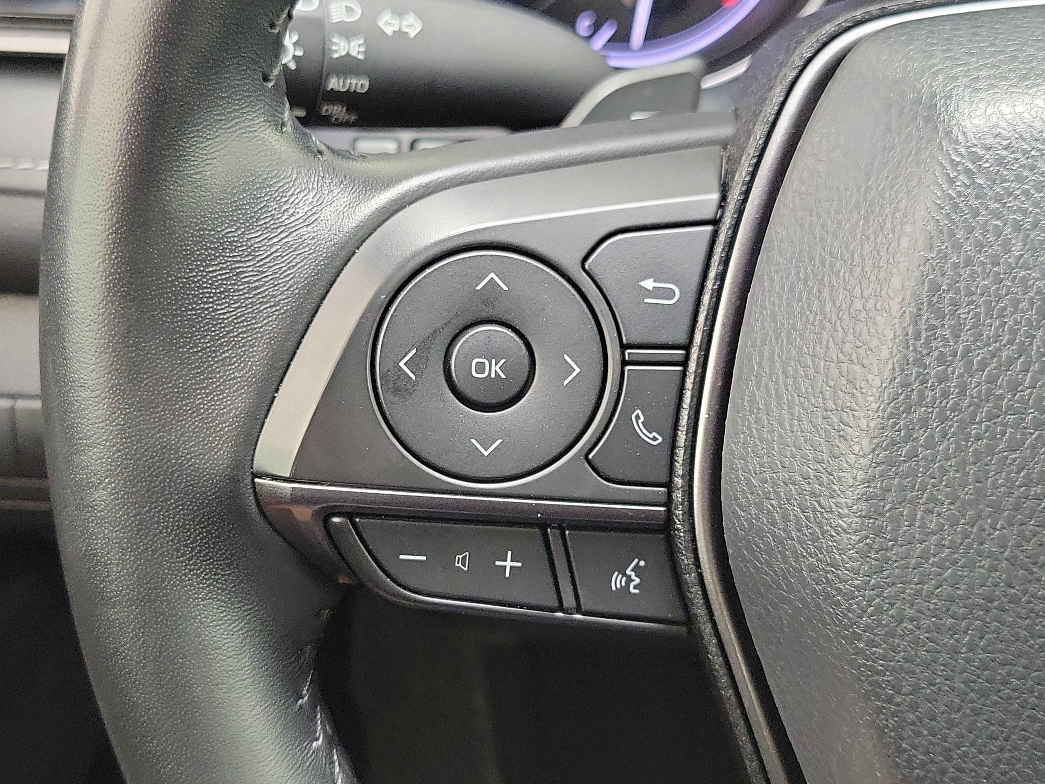 Certified Used 2024 White Toyota SE image 19
