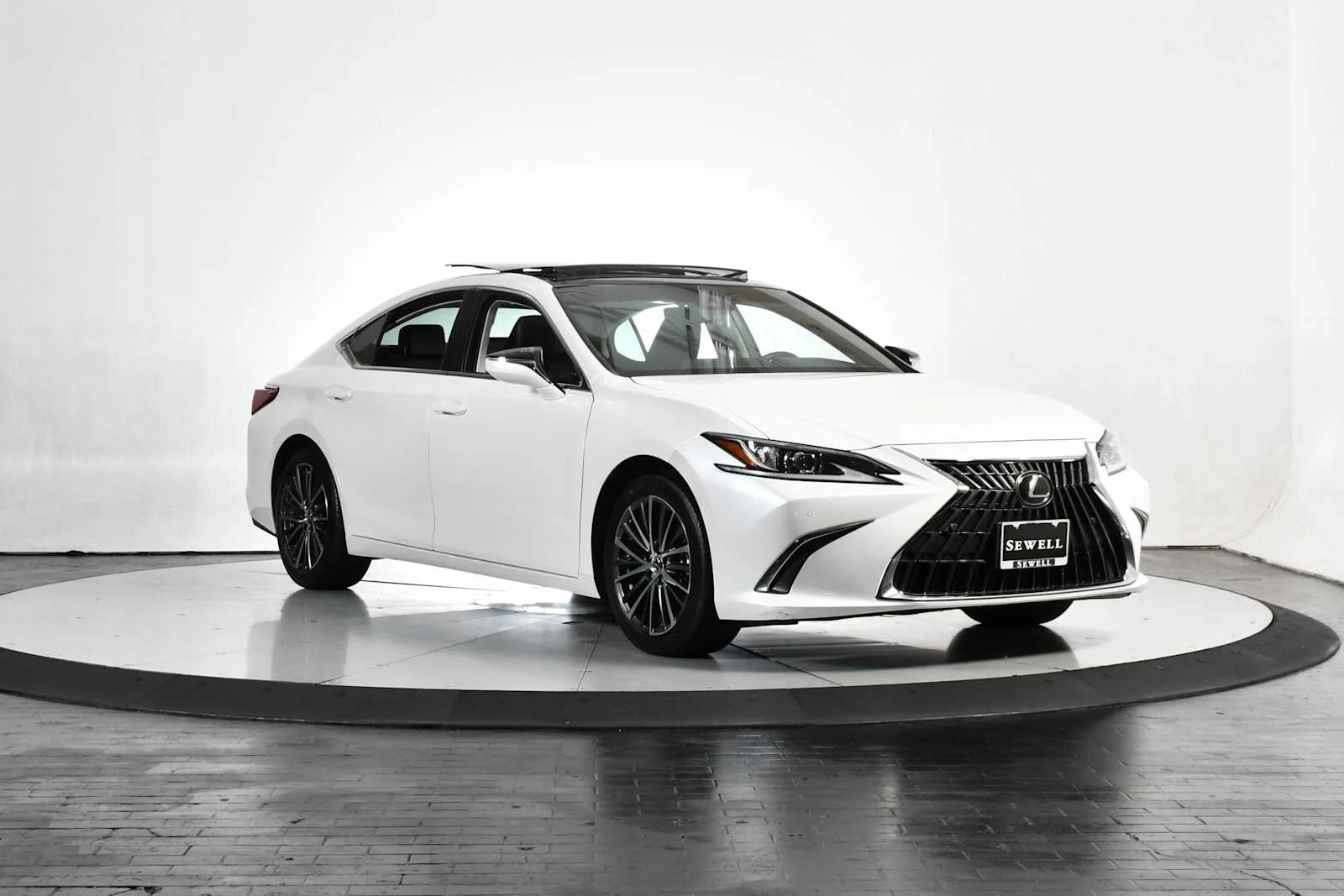 Certified Used 2023 EMINENT WHITE PEARL Lexus  image 7