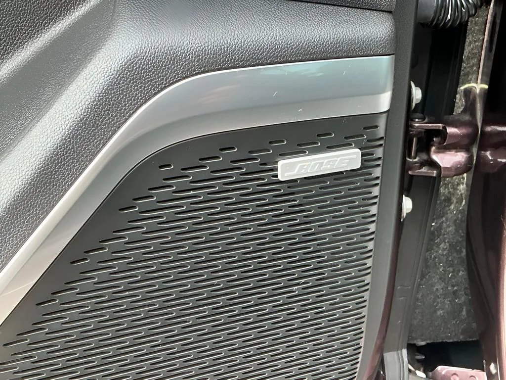 Used 2025 Brown GMC Elevation image 39