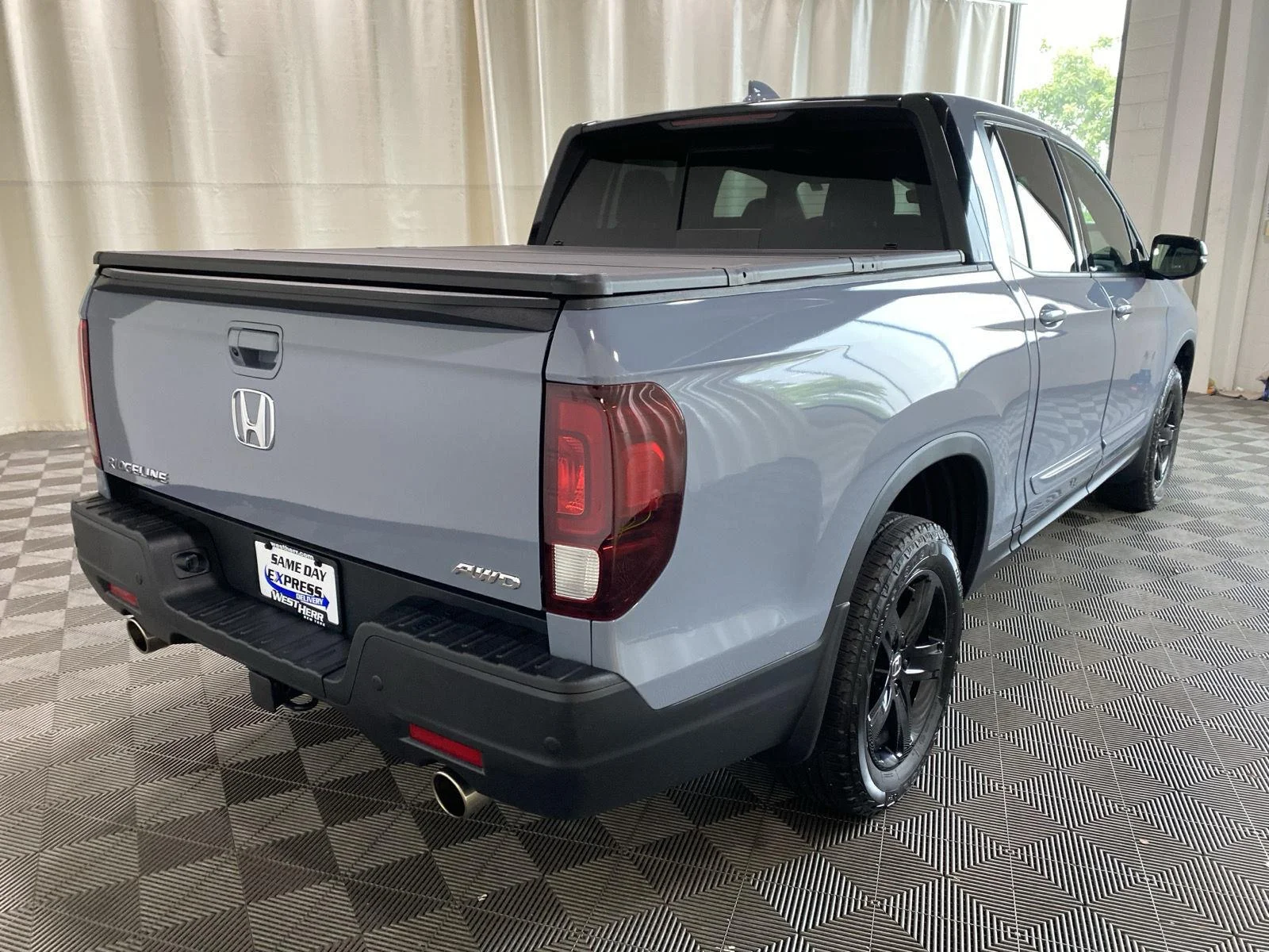 Used 2022 Sonic Gray Pearl Honda Black Edition image 14