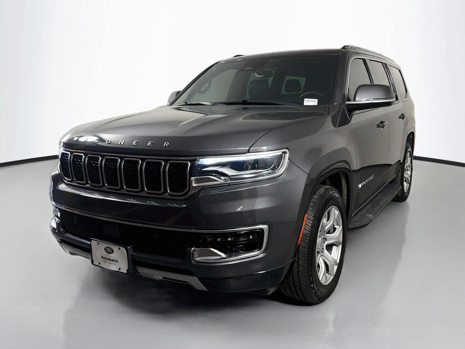 2022 Jeep Wagoneer