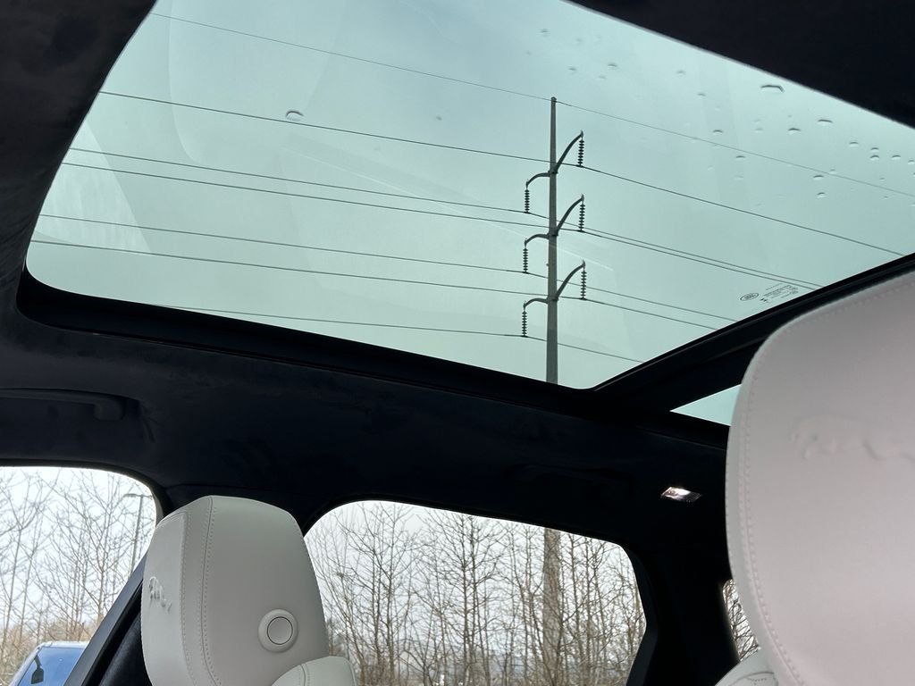 2026 Jaguar F-Pace R-Dynamic S - Photo 21