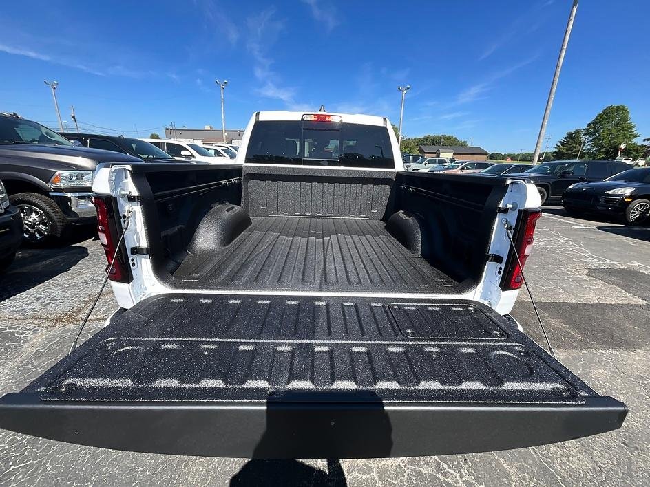 New 2026 Bright White Clear-Coat Exterior Paint RAM Laramie image 7