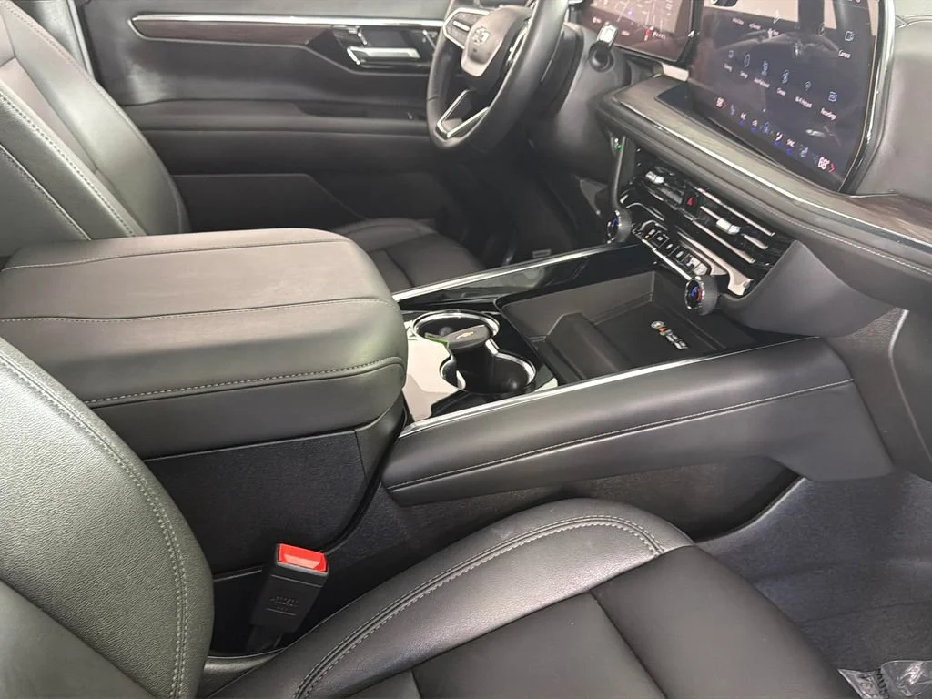 Used 2026 Sterling Gray Metallic Chevrolet Z71 image 40