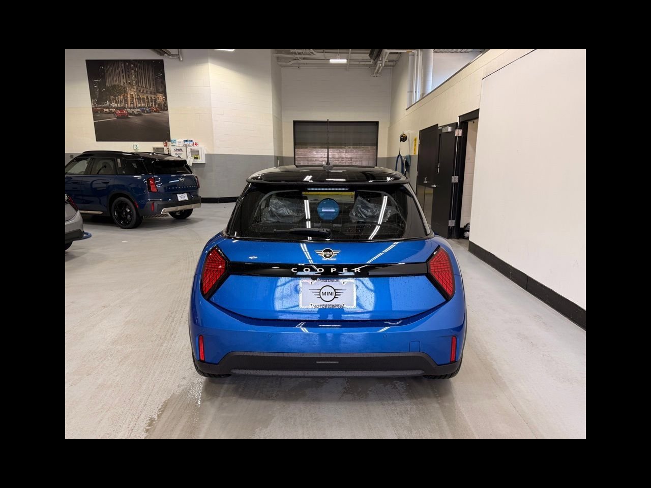 New 2026 Icy Sunshine Blue Metallic MINI ICONIC image 4
