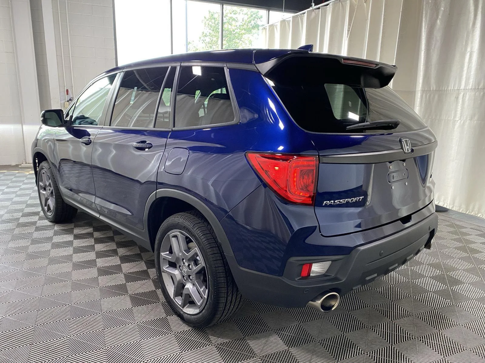 Certified Used 2023 Obsidian Blue Pearl Honda EX-L image 5