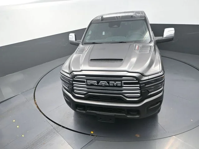 New 2026 Granite Crystal Metallic Clear-Coat Exterior Paint RAM Laramie image 13