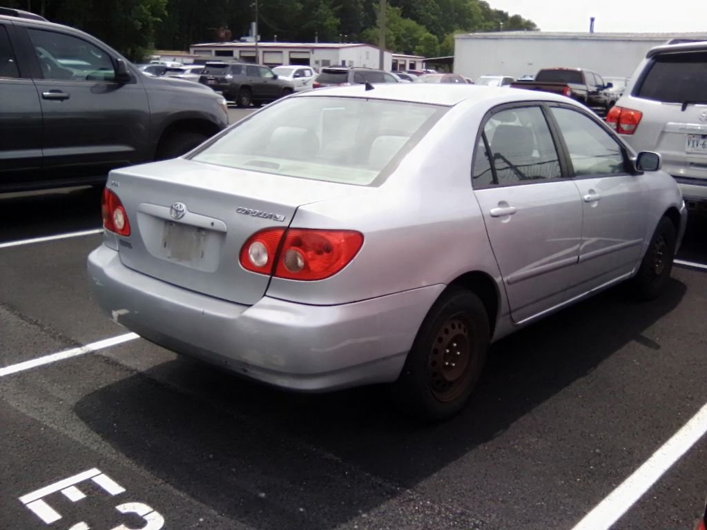 Used 2005 Silver Toyota  image 1