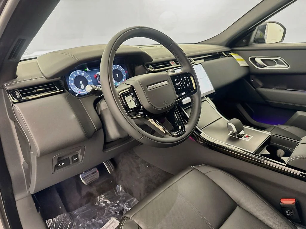 New 2026 Charente Grey Land Rover Belgravia Edition image 9