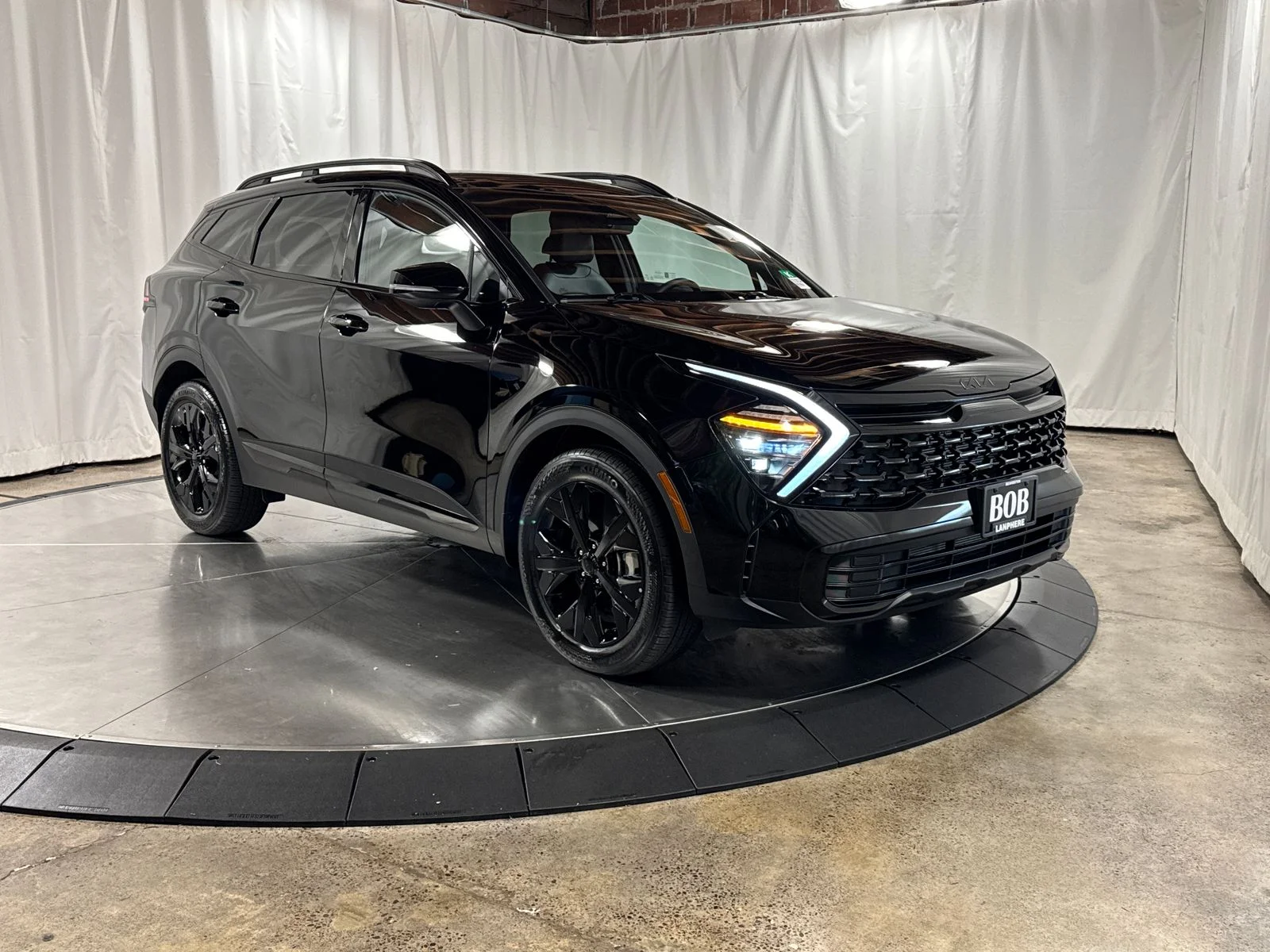 Used 2025 Black Kia X-Line image 10