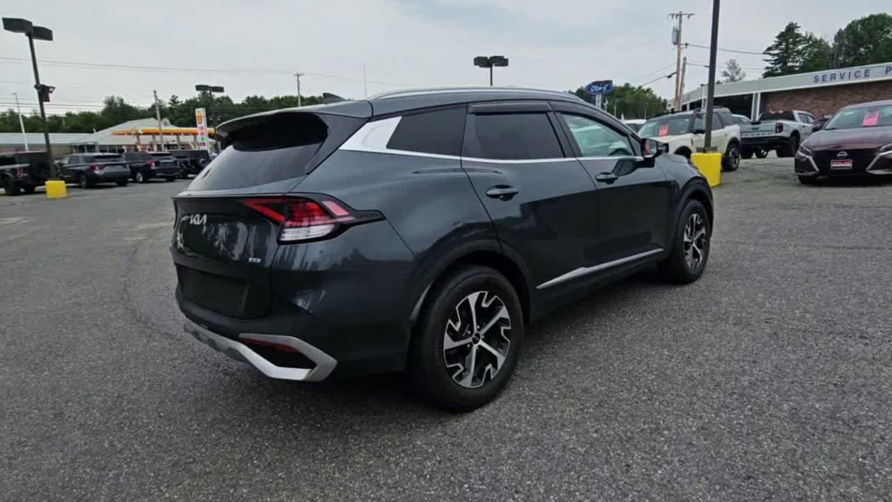 Used 2024 Gravity Gray Kia EX image 8