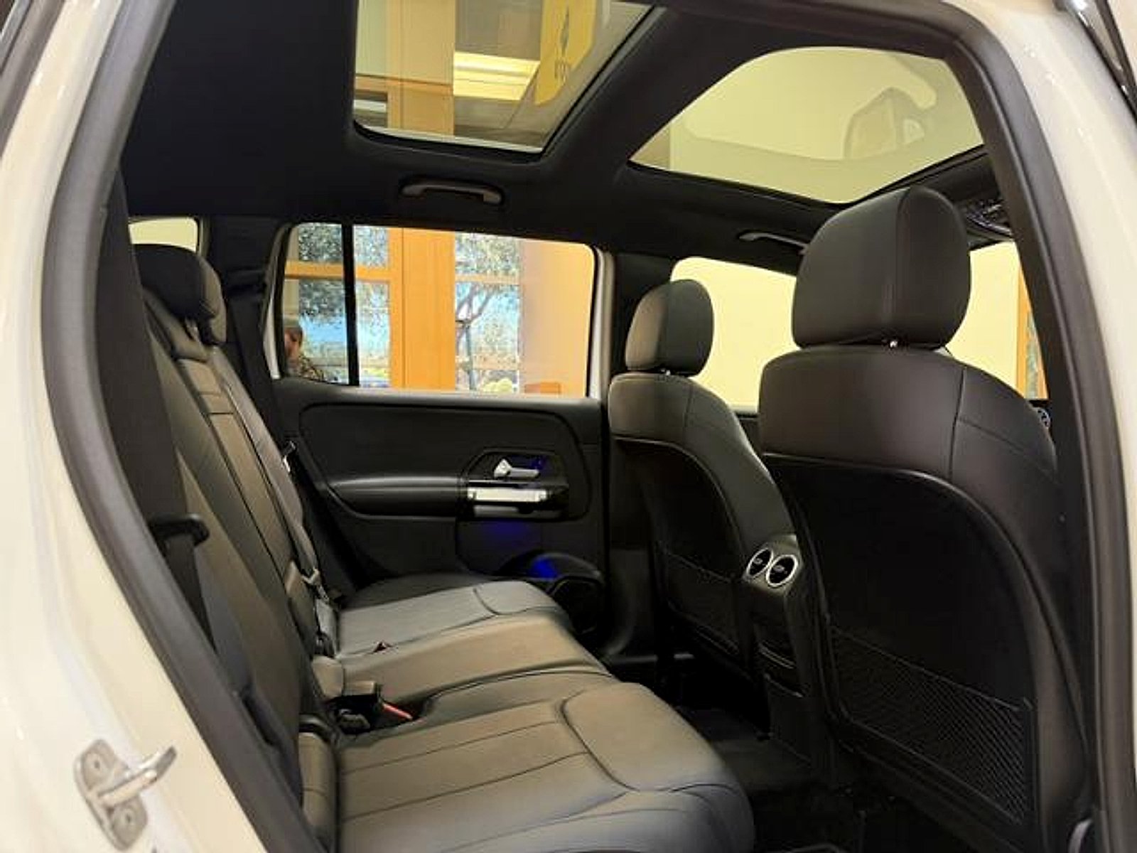 Used 2025 Polar White Mercedes-Benz  image 22