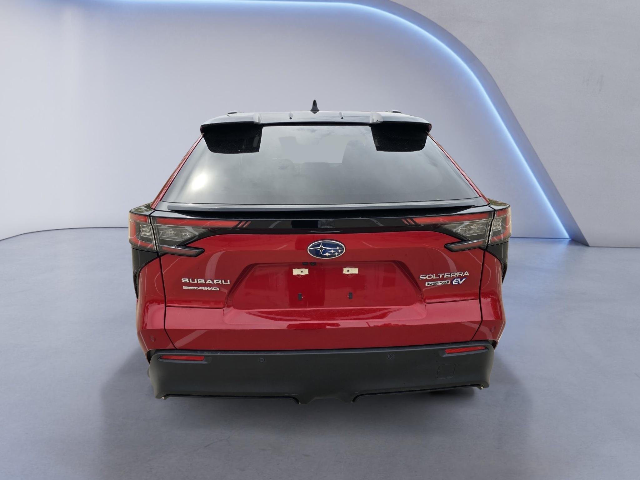 Used 2023 Elemental Red Pearl 2-Tone Subaru Touring image 5