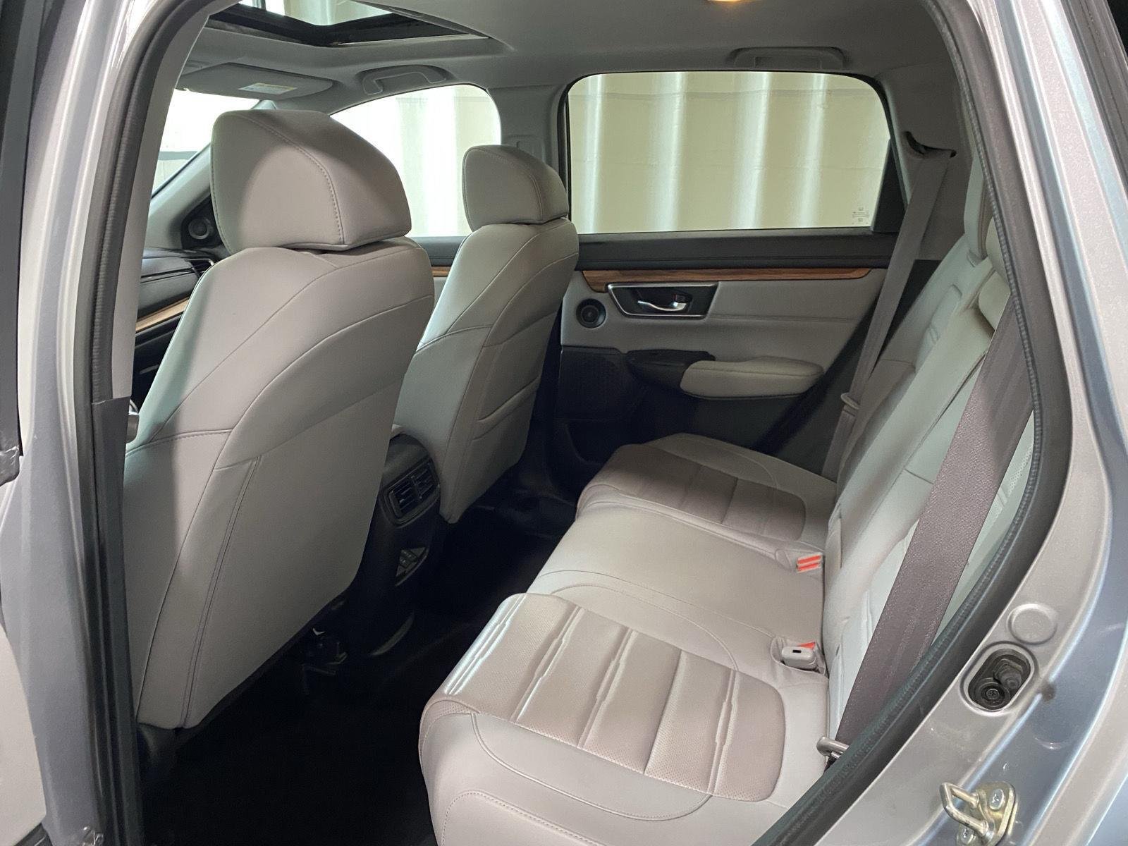 Used 2019 Lunar Silver Metallic Honda EX-L image 15