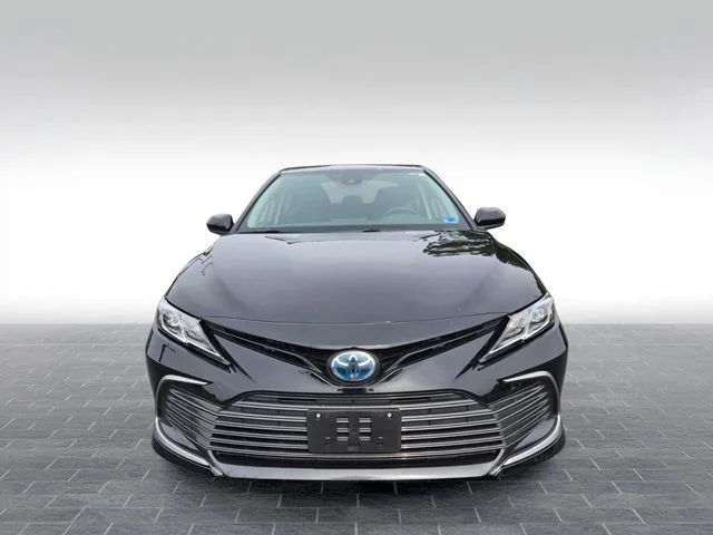 Used 2022 Black Toyota LE image 2