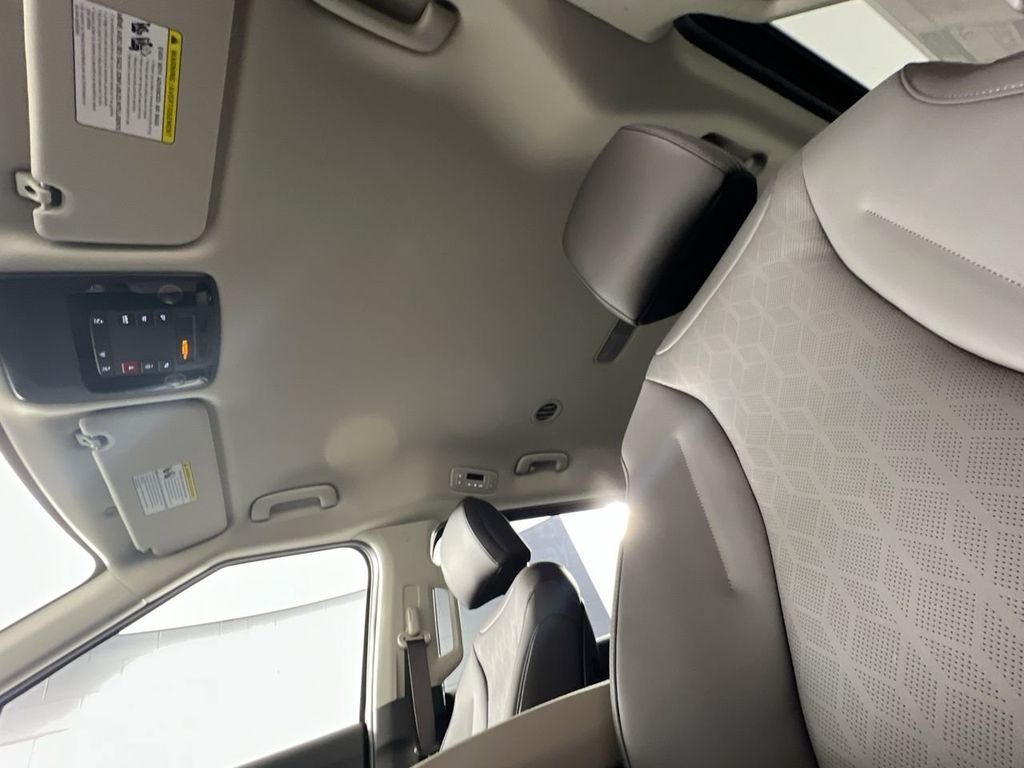 New 2026 Aurora Black Pearl Kia LXS image 21