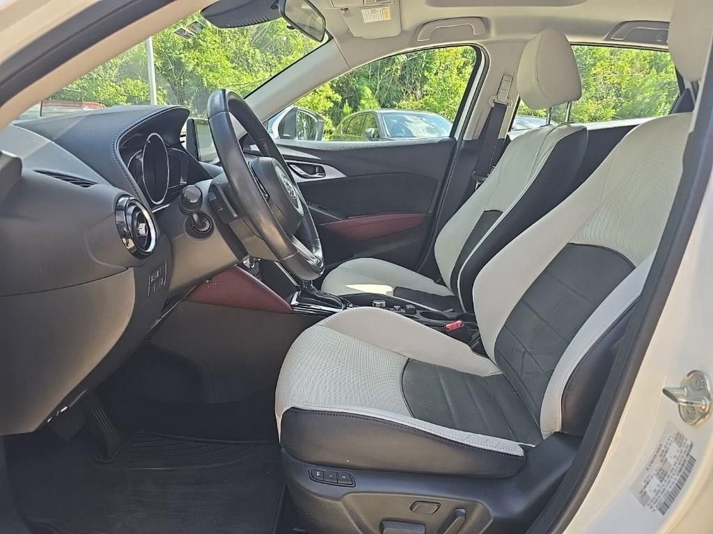 Used 2018  Mazda Grand Touring image 26