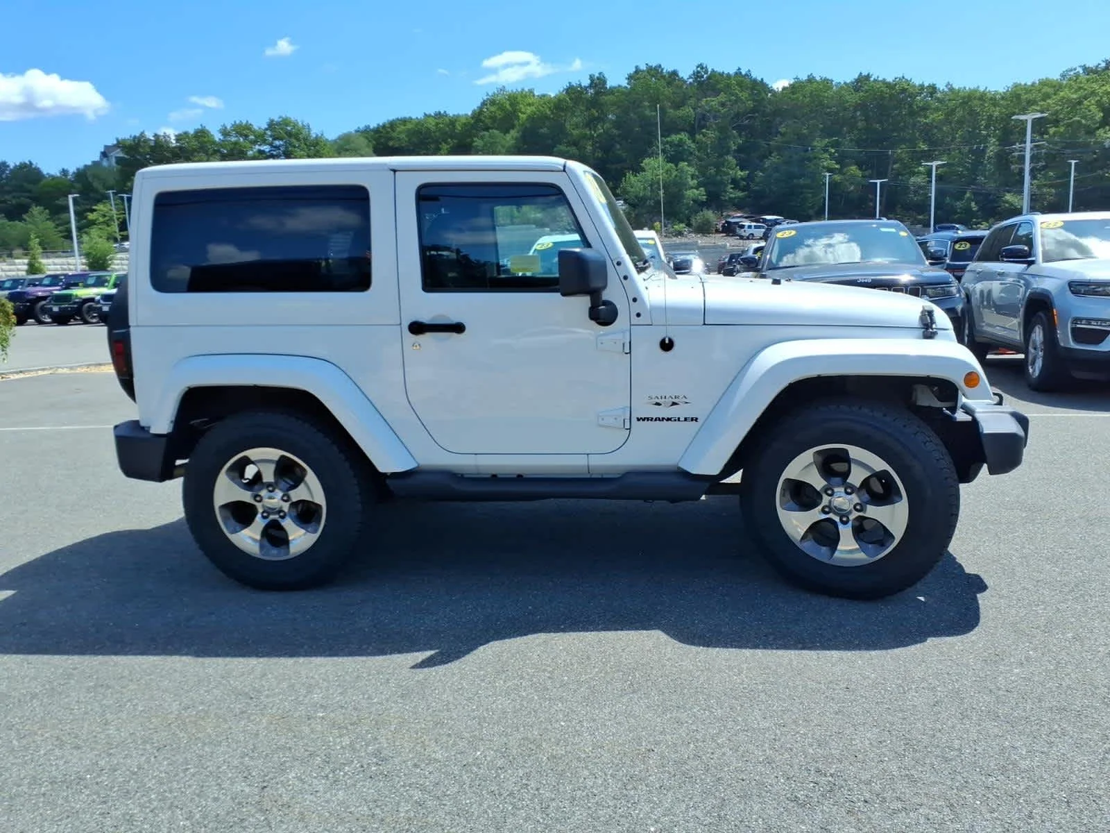 Certified Used 2016 Bright White Clearcoat Jeep Sahara image 6