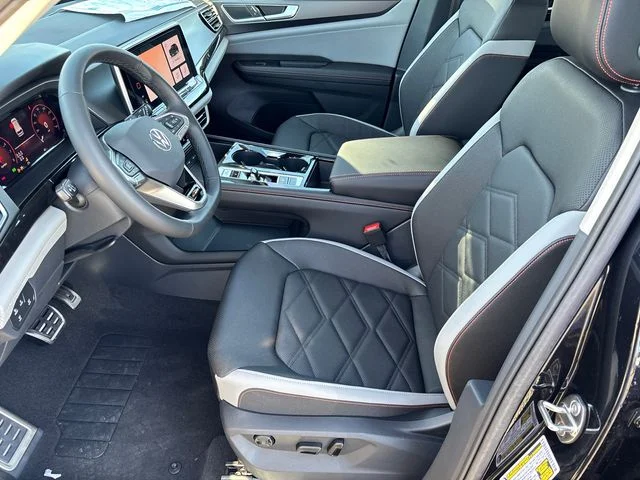 New 2026 Deep Black Pearl Volkswagen Peak Edition image 40