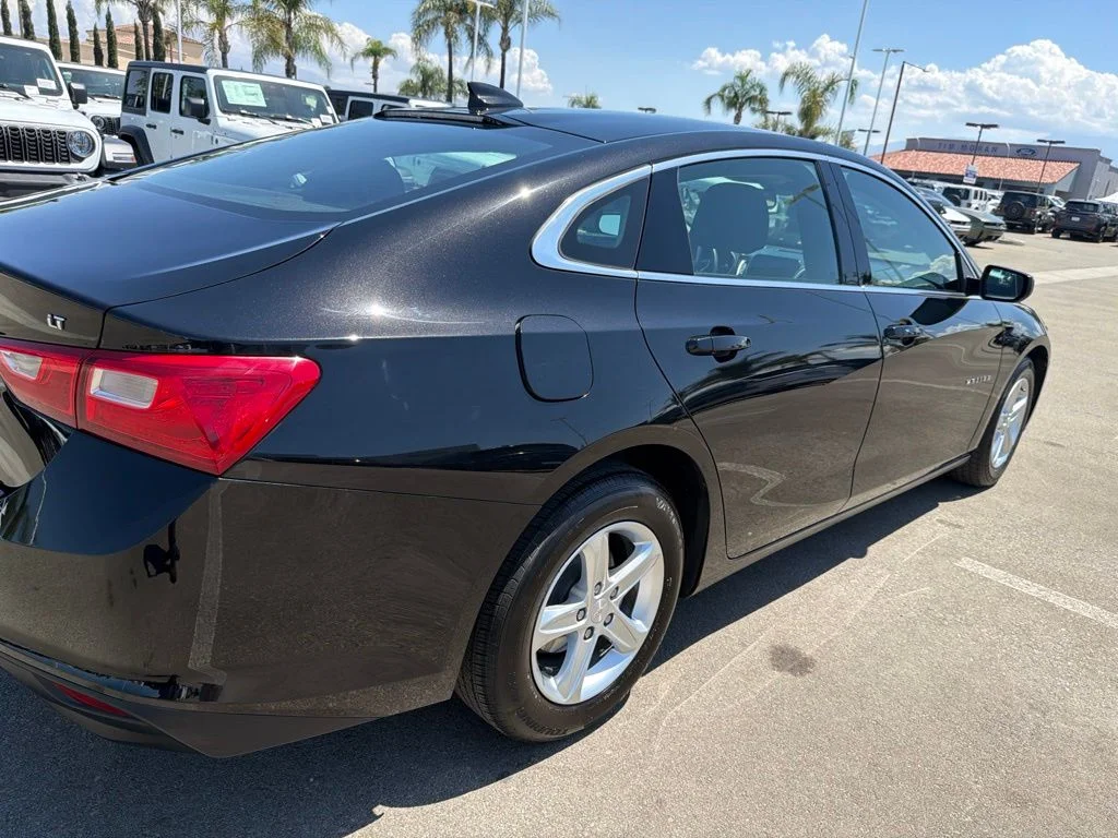 Used 2023 Black Chevrolet LT image 12