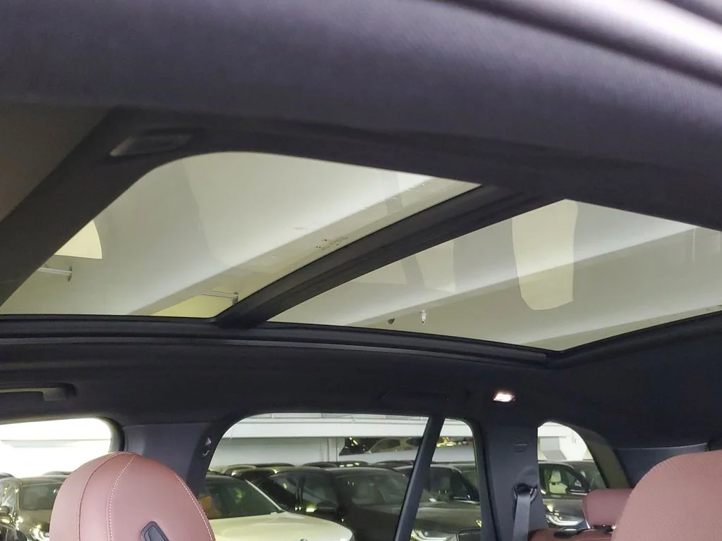New 2026 Alpine White BMW sDrive40i image 25