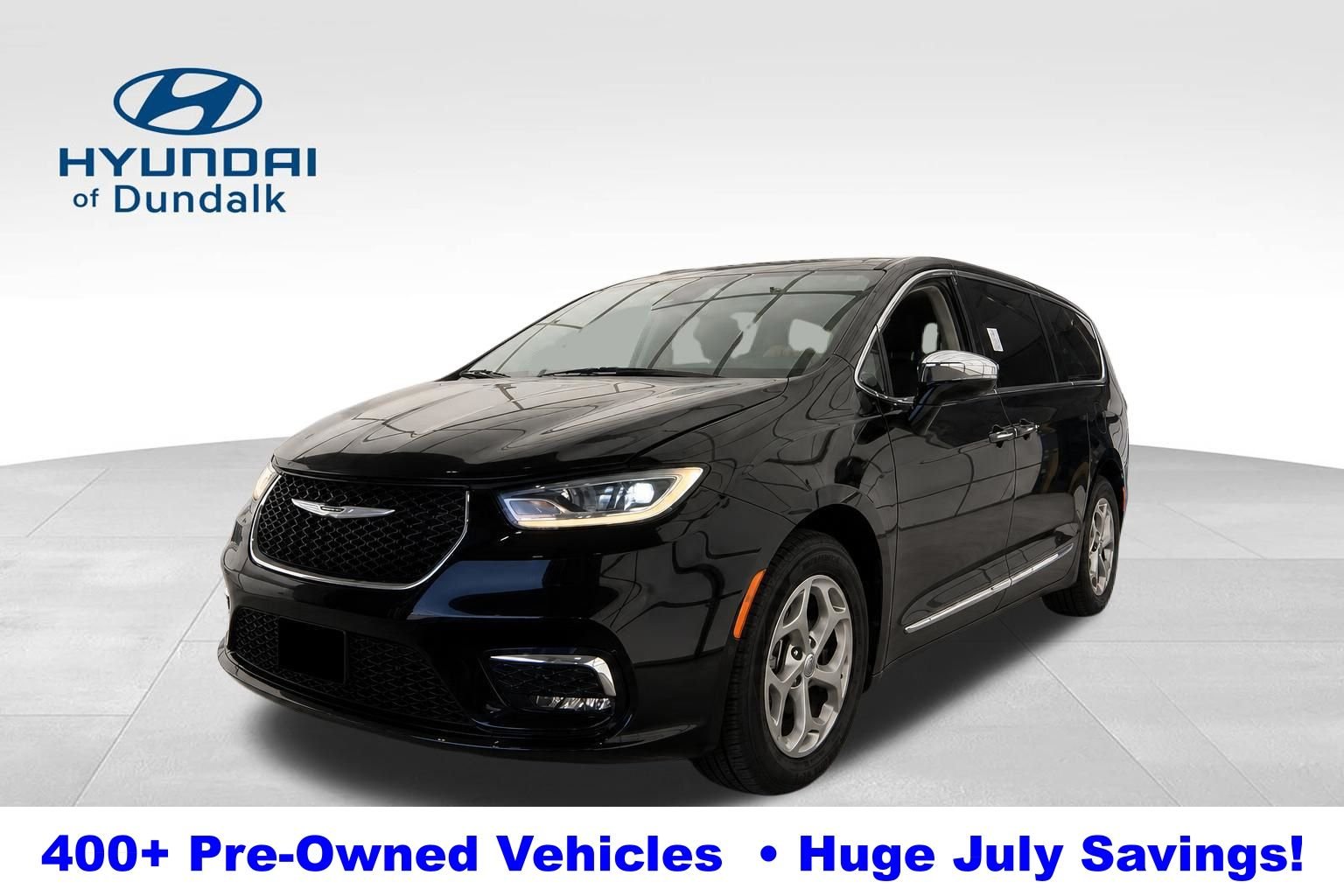 2022 Chrysler Pacifica Limited's photo